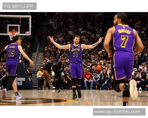 卢卡缺阵期间夫斯表现惊艳三场比赛场均4010如今三节已得36分9篮板